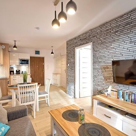Apartament Oliwka Z Prywatnym Miejscem Postojowym Kolobřeh Exteriér fotografie